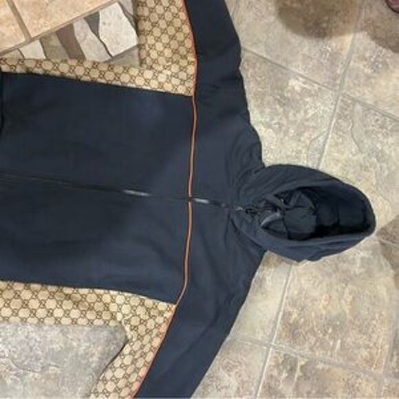 Men's Gucci, cotton jersey, zip jacket signature, GG Supreme jacquard medium - Picture 7 of 15